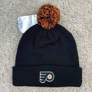 Philadelphia Flyers Beanie Zephyr Graf-X Black Team Logo Pom Cuffed Knit Cap NWT